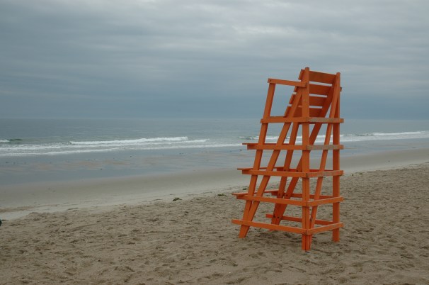 Beach, Drowning, Lifeguard, How can i be a lifeguard? Learning cpr. learning to swim. death at sea. beaches. the beach. 