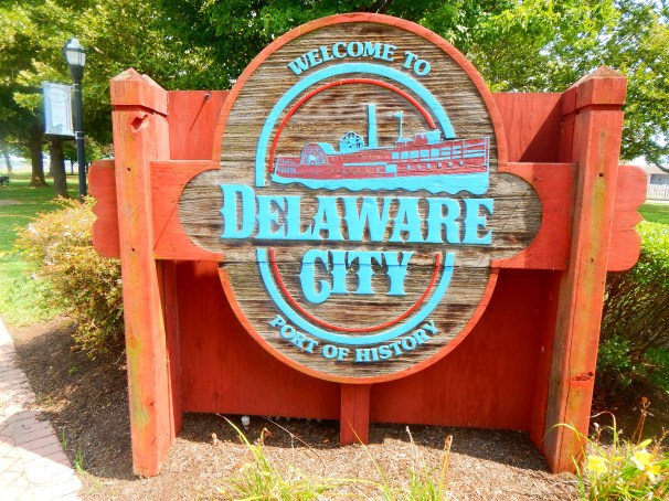 Delaware City Welcome Sign