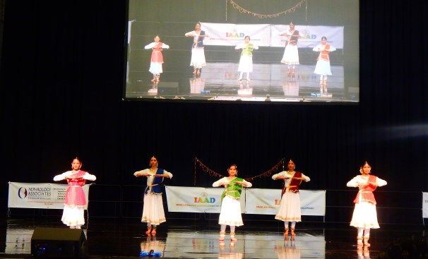 Indian Children Dancers