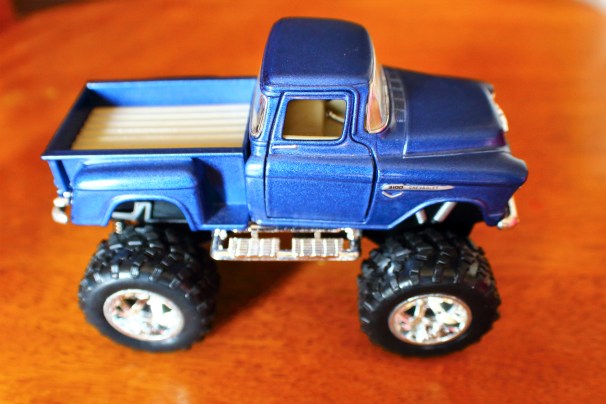 1955-chevy-stepside-pickup-offroad